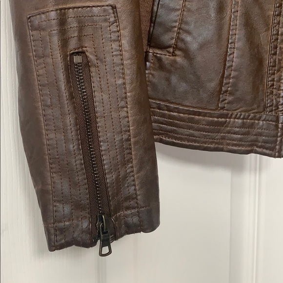 Motorcycle Jacket - Picture 3 of 9